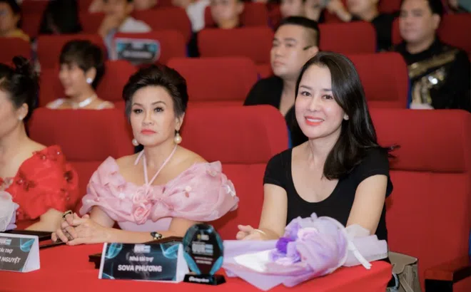 CEO Sova Phương - Nhà Tài trợ đồng hành tại đêm chung kết Our Voice - Our Choice