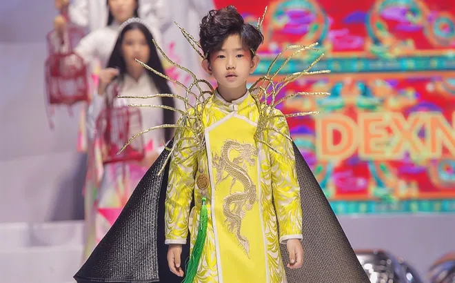 Model kid Minh Triết giữ vị trí vedette cho BST “Ấn tượng Châu Á”