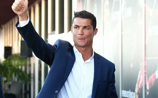 Chính thức công bố, Ronaldo đứng đầu giới cầu thủ trong 25 năm qua
