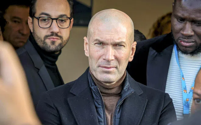 Gạch tên Zidane, cựu HLV MU xác nhận được Bayern Munich liên hệ