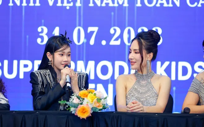 Ca sĩ nhí Đàm Thuỷ Tiên xinh đẹp với vai trò Đại sứ hình ảnh cuộc thi “Siêu mẫu nhí Việt Nam toàn cầu” 2023.