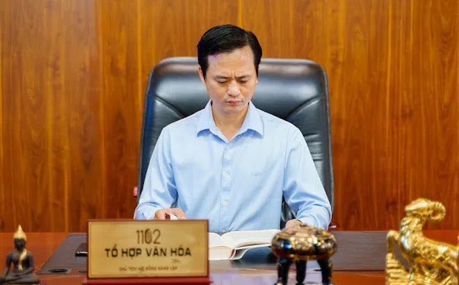 Artist Thành Gốm Việt hướng dẫn bà con nông dân bán hàng trên nền tảng số