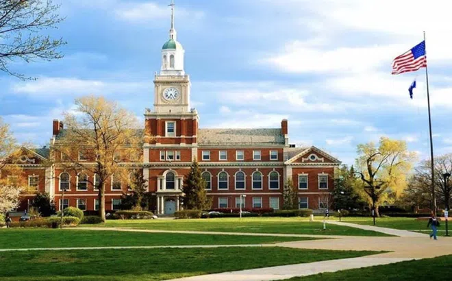 Cựu ban tuyển sinh Harvard chia sẻ bí quyết săn học bổng du học Mỹ