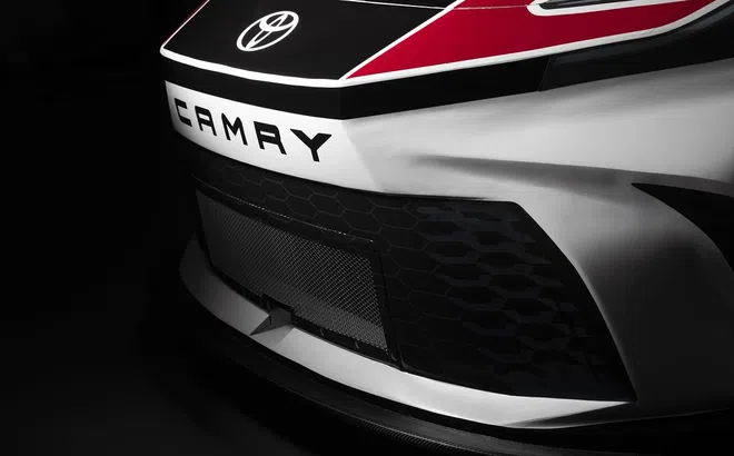 Toyota ra mắt Camry phiên bản xe đua có thiết kế cực ‘cháy’, mạnh như siêu xe, giá khoảng 1,4 tỷ đồng