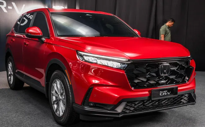 Cận cảnh ‘chiến thần’ Honda CR-V 2024 vừa ra mắt: Giá 788 triệu đồng, có trang bị ‘xịn’ nhất phân khúc