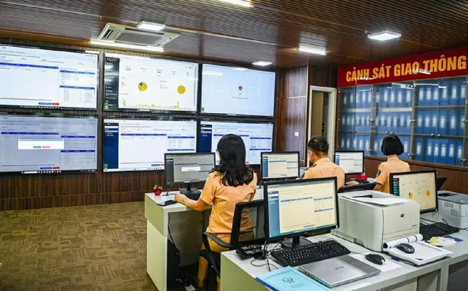 Đại gia Hà Nội chấp nhận chi 5 tỷ đồng đấu giá biển số ô tô hợp phong thuỷ tặng vợ