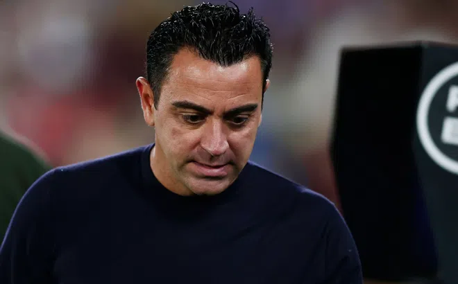 Không có tiền trả taxi, Barca bắt bố mẹ các cầu thủ trẻ tự lo việc đưa đón