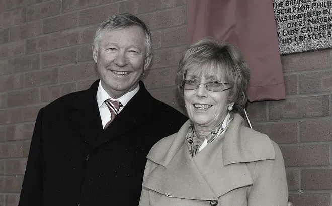 MU chìm trong mất mát khi vợ huyền thoại Sir Alex Ferguson qua đời