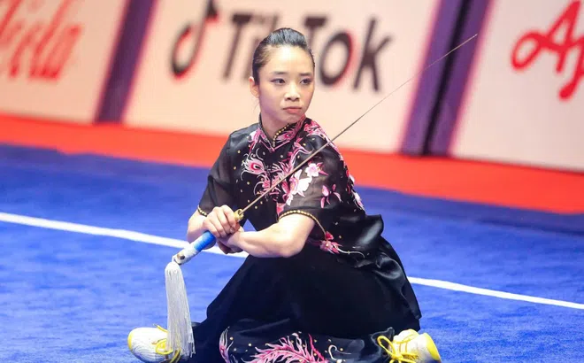 Hoa khôi wushu Dương Thúy Vi giành HCV toàn quốc hậu ASIAD 19