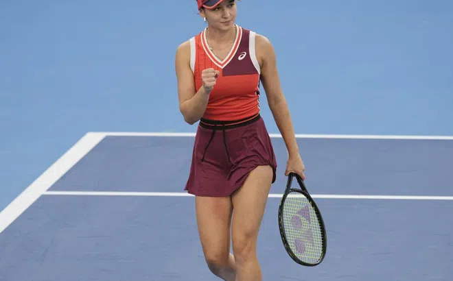 Bỏ cuộc vì chấn thương, mỹ nhân quần vợt Đức chỉ trích WTA