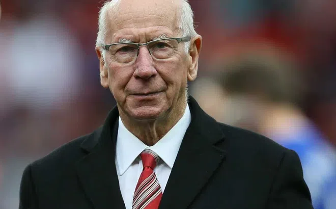 Hoàn tất điều tra, rõ lý do huyền thoại MU Sir Bobby Charlton qua đời