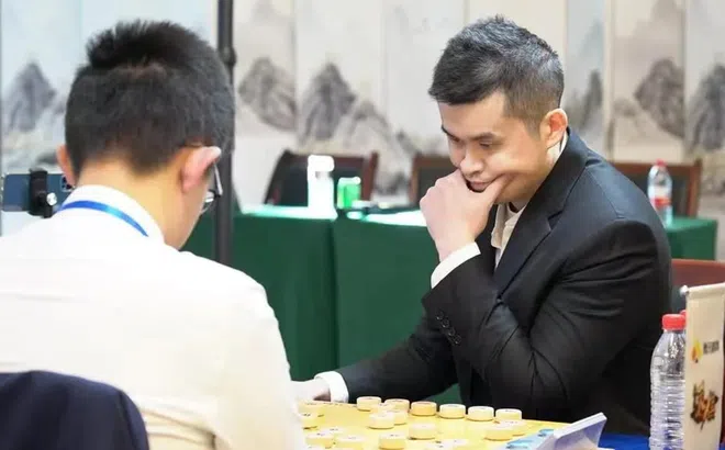 Vương Thiên Nhất dành lời khen đặc biệt cho Lại Lý Huynh sau chức vô địch Giáp Cấp Liên Tái 2023