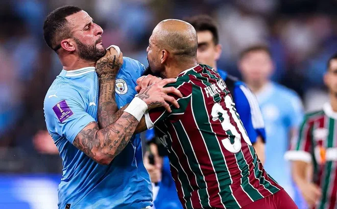 Lý do dẫn tới màn 'tỷ thí võ thuật' trong trận chung kết FIFA Club World Cup
