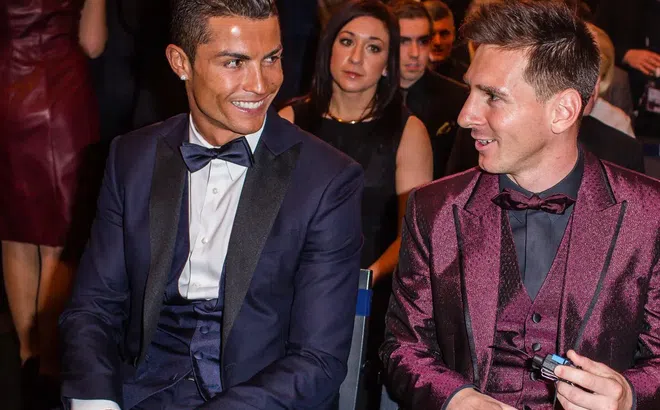 Ronaldo nằm ngoài top 100 hạng mục sở trường, Messi được vinh danh