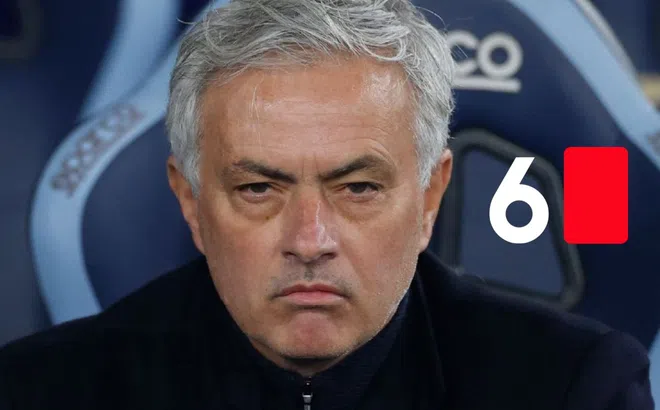Mourinho bị đuổi khỏi sân lần thứ 2 trong 4 ngày