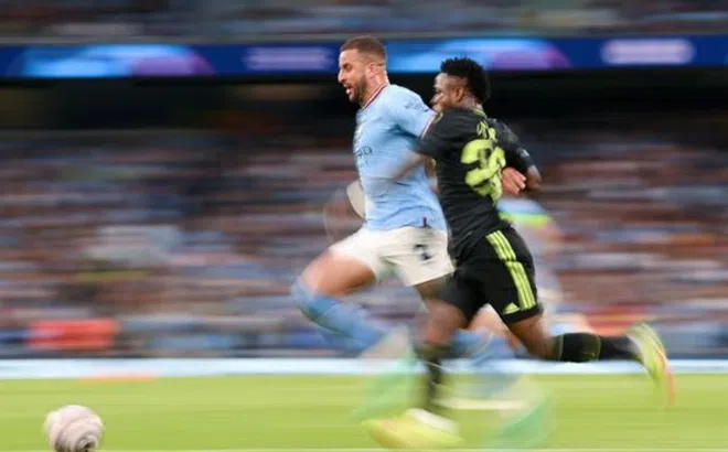 Kyle Walker ra rìa, lộ diện cầu thủ chạy nhanh nhất NHA khiến tất cả bất ngờ