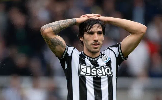 Sandro Tonali nhận tin dữ trong khi bị cấm thi đấu
