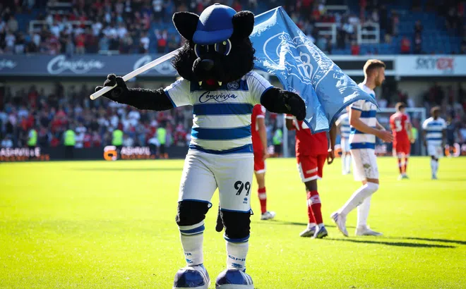 Linh vật của QPR bị sa thải vì lý do 'khó đỡ'