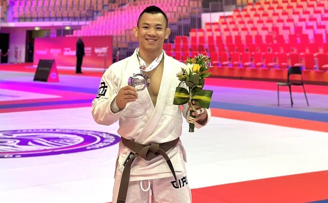 “Tiểu quỷ” Đào Hồng Sơn hụt HCV Jiujitsu Châu Á vì tình huống phạm luật đáng tiếc