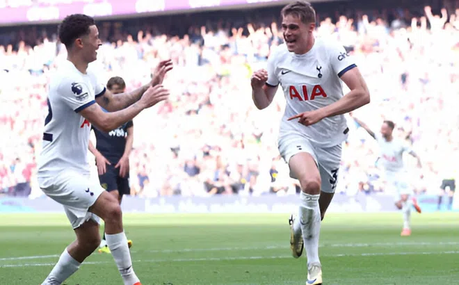 Tottenham lội ngược dòng thành công, tiễn Burnley xuống hạng