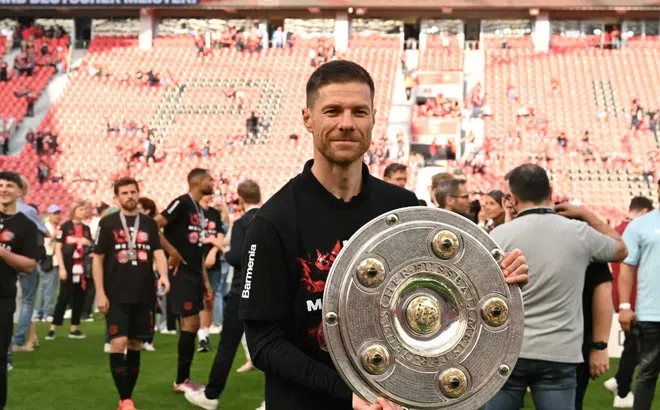 Florentino Perez nhắm Xabi Alonso cho vị trí HLV Real Madrid