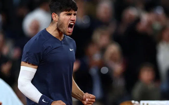 Roland Garros 2024: Sinner gọi, Alcaraz trả lời