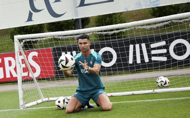 Ronaldo sắm vai thủ môn trong sự kiện đặc biệt trước thềm EURO 2024