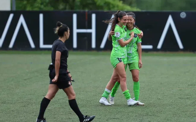 VIDEO: Huỳnh Như lập siêu phẩm, Lank FC thắng trận quý như vàng