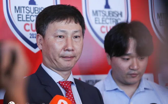 HLV Kim Sang Sik gặp khó khi ĐT Việt Nam đá AFF Cup