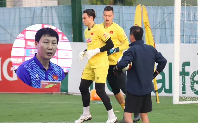 HLV Kim Sang Sik tiết lộ về việc chọn Filip Nguyễn hay Văn Lâm