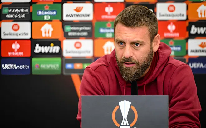De Rossi: 'Roma sẽ chiến đấu tới cùng trước Leverkusen'