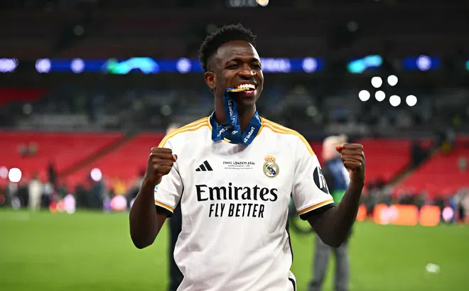 Vinicius: 'Hy vọng chủ tịch xem phỏng vấn này và gia hạn hợp đồng với tôi'