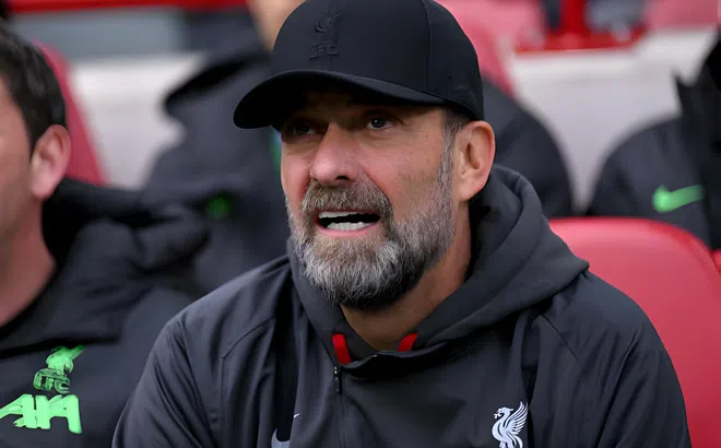 Liverpool trả giá đắt sau trận thắng Brentford