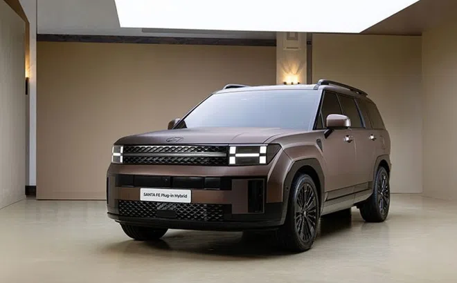 Tin xe 17/8: Hyundai Santa Fe 2024 giá từ 624 triệu đồng quyết hạ bệ Ford Everest và Toyota Fortuner