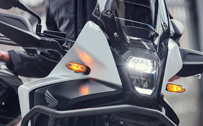 Honda ra mắt ‘quái thú’ côn tay 500cc mới đẹp mê ly: Mạnh gấp 3 Winner X, giá ngang ngửa Honda SH