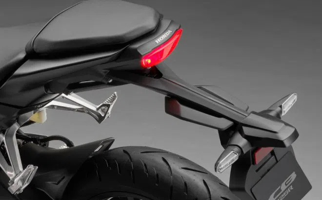‘Ông hoàng’ côn tay mới của Honda: Đẹp hơn Yamaha Exciter, có ABS 2 kênh ăn đứt Winner X, giá ngon