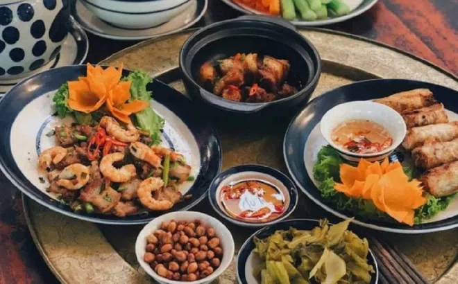 Giảm cân hiệu quả, sức khỏe tăng cường khi nằm lòng nguyên tắc ăn tối này