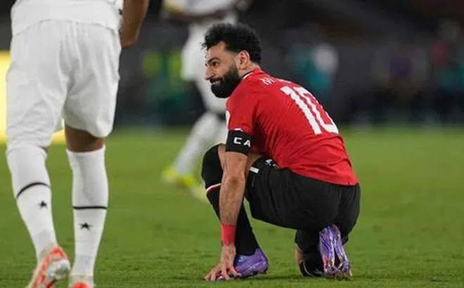Liverpool nhận tin 'sét đánh' từ Salah