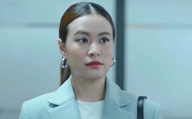Hai lần trở lại màn ảnh thất bại của Hoàng Thùy Linh