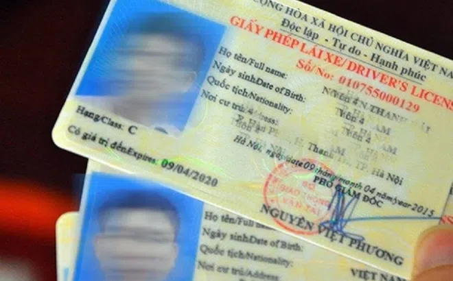 Sử dụng giấy phép lái xe bị mờ ảnh có bị phạt?