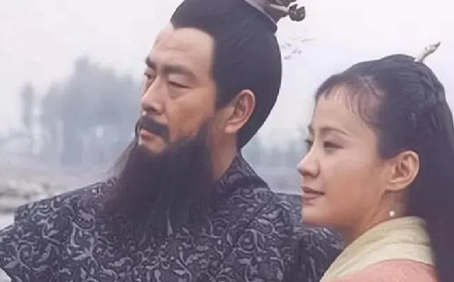 Sự thật về nữ thi sĩ là 'thanh mai trúc mã' được Tào Tháo chuộc về nhưng lại không cưới gây sốc