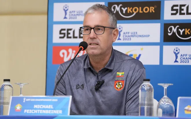 HLV Đức bất ngờ nhận xét về U23 Việt Nam trước trận gặp Thái Lan