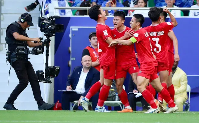 Chuyên gia châu Á: '20 năm nữa Trung Quốc mới bằng Việt Nam'