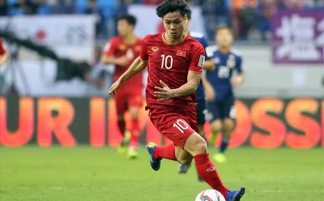 Công Phượng, Hoàng Đức bất ngờ xuất hiện trên báo Asian Cup