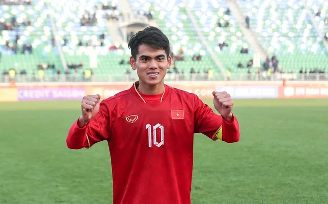 Khuất Văn Khang ghi dấu ấn ngay khi vừa nhận án phạt từ AFC