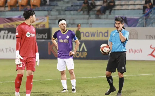 BTC ra quyết định về trọng tài ở vòng đấu sinh tử V-League 2023/24