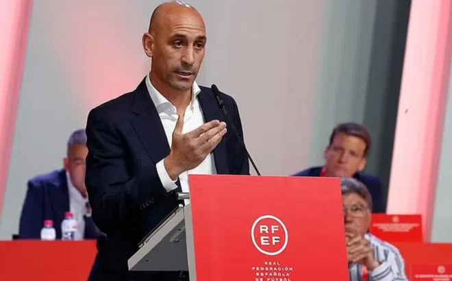 Mẹ chủ tịch LĐBĐ Tây Ban Nha tuyệt thực sau scandal tại World Cup nữ 2023
