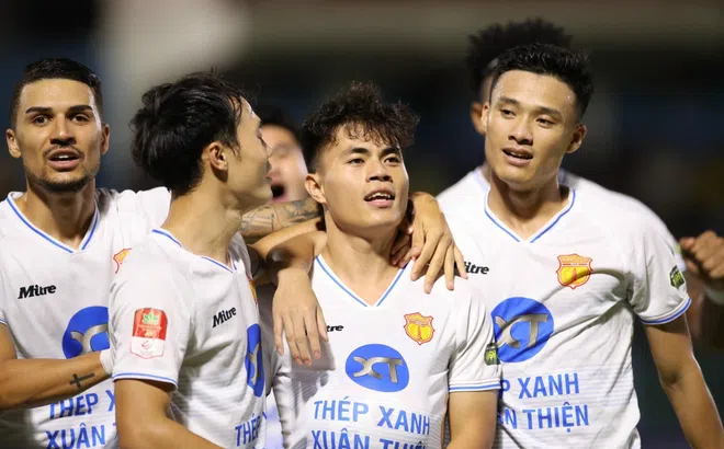 Chiếm đỉnh bảng xếp hạng V-League, CLB Nam Định cần cải thiện thêm điều gì?