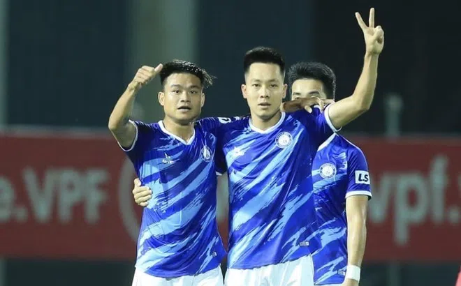 Bị CLB tại V-League nợ lương, 6 cầu thủ gửi đơn 'kêu cứu' VFF
