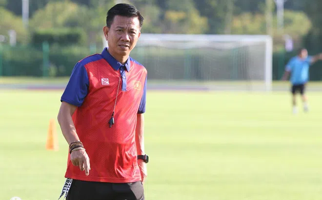 HLV Hoàng Anh Tuấn tới Nghệ An